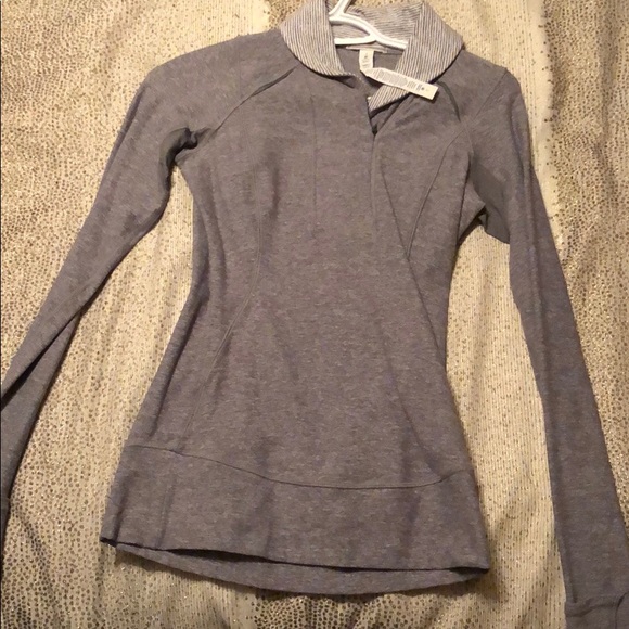 Lululemon Size 2 Sweater - Picture 1 of 2